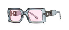 Carica l&#39;immagine nel visualizzatore di Gallery, New Ladies Square Sunglasses Luxury Brand Metal Chain Trendy Women&#39;s Classic Sunglasses Travel Decorative Glasses Men