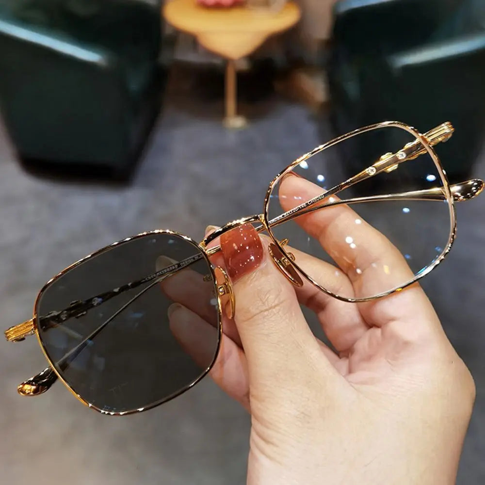 Photochromic Eyeglasses Anti Radiation Metal Frame Transitional Sunglasses Anti Blue Light INS Computer Eyewear