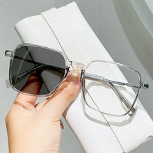 Load image into Gallery viewer, Photosensitive Discoloration Anti-Blue Light Glasses Blue Ray Blocking Ultralight Computer Goggles Eye Protection Metal