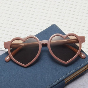 Plastic Heart-shaped Sunglasses Trendy UV400 Colorful Party Sun Glasses Shades Heart Glasses for Boys & Girls