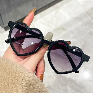 Plastic Heart-shaped Sunglasses Trendy UV400 Colorful Party Sun Glasses Shades Heart Glasses for Boys & Girls