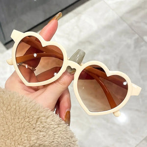 Plastic Heart-shaped Sunglasses Trendy UV400 Colorful Party Sun Glasses Shades Heart Glasses for Boys & Girls