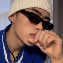 Carica l&#39;immagine nel visualizzatore di Gallery, Punk Small Frame Sunglasses UV400 Block Glare Eyewear Street Photos Decoration Eye Protection Driving Glasses for women man
