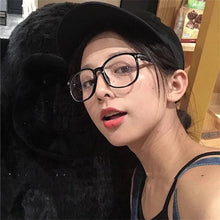 Carica l&#39;immagine nel visualizzatore di Gallery, Retro Big Frame Oversized Finished Myopia Eyeglasses Women Men Eye Glasses Short-sighted Spectacle  -1.0 -1.5 -2.0 -2.5 To -6.0