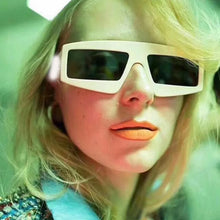 Carica l&#39;immagine nel visualizzatore di Gallery, Retro Square Sunglasses Men Women Retro Black White Red Frame Rectangular Sun Glasses Male Female Shades lunette de soleil femme