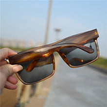 Carica l&#39;immagine nel visualizzatore di Gallery, Rockjoy Oversized Sunglasses Male Women Polarized 160mm Wide Sun Glasses for Men Flat Top Steampunk Large Face Eyewear
