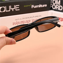 Carica l&#39;immagine nel visualizzatore di Gallery, Rockjoy Stone Sunglasses Male Women Narrow Natural Glass Lens Heavy Brown Mineral Sun Glasses for Men Anti-eye-dry
