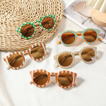 Load image into Gallery viewer, Round Frame Children Sunglasses Retro 3-8Y Checker Color Sun Glasses UV400 Kids Sun Protection Glasses for Boys Girls