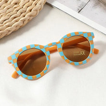 Load image into Gallery viewer, Round Frame Children Sunglasses Retro 3-8Y Checker Color Sun Glasses UV400 Kids Sun Protection Glasses for Boys Girls