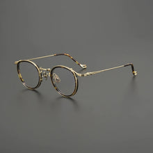 Load image into Gallery viewer, Gatenac Vintage Pure Titanium Glasses Frame Men Round Eyeglasses Frame Women 2025 New Fashion Luxury Brand Designer Eyewear