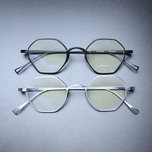 Vintage Pure Titanium Glasses Frame Men Retro Ultra Light Eyeglasses Frame Women Japan Luxury Brand Designer Small Face Eyewear