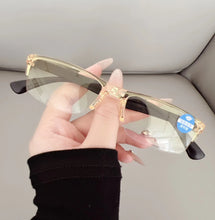 Load image into Gallery viewer, Smart Automatic Zoom Eyeglasses Anti-Blue Light Reading Glasses Men Women Optical Spectacle Intelligent zoom+1.0 to+5.0 Eyeglass
