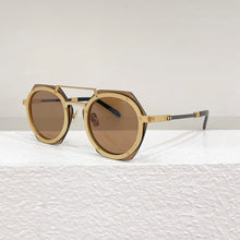 Carica l&#39;immagine nel visualizzatore di Gallery, Sunglasses For Men and Women Summer Style Anti-Ultraviolet Retro Square Plate Full Frame Brand Glasses Random Box