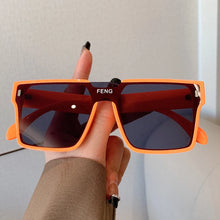 Carica l&#39;immagine nel visualizzatore di Gallery, Sunglasses Women Oversized Square  Retro Mirror Lens Eyeglasses MenEyewear Shades UV400 Protection Punk Sun Glasses