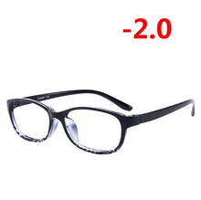 Carica l&#39;immagine nel visualizzatore di Gallery, TR90 Square Finished Myopia Glasses Women Men Short-sight Eye Glasses Red Frame Myopia Eyewear -1.0 -1.5 -2.0 -2.5 -3 -3.5 -4.0
