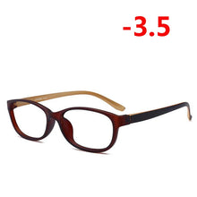 Carica l&#39;immagine nel visualizzatore di Gallery, TR90 Square Finished Myopia Glasses Women Men Short-sight Eye Glasses Red Frame Myopia Eyewear -1.0 -1.5 -2.0 -2.5 -3 -3.5 -4.0