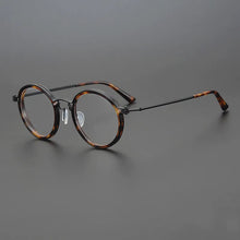 Carica l&#39;immagine nel visualizzatore di Gallery, Titanium Alloy Men Retro Round Glasses Frame Ultralight Eyeglasses Eyewear Designer Japanese Handmade Prescription Optical Lens