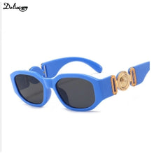 Load image into Gallery viewer, Vintage Square Sunglasses Women Men Luxury Brand Designer Sun Glasses Travel Shades Retro Eyewear UV400 Sunglasses Men