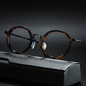 Vintage Titanium Eyeglasses Frame Men Round Myopia Prescription Glasses Women Retro Optical Glasses Frame Eyewear