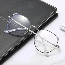 Load image into Gallery viewer, Women Cat Ears Anti Blue Light Photochromic Myopia Glasses Girls Students Finished Sun Automatic Discoloration Myopia Sunglasses