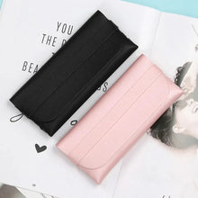 Carica l&#39;immagine nel visualizzatore di Gallery, Women Leather Soft Glasses Bag Portable Sunglasses Storage Box Accessories Eyeglasses Case Sunglasses Bag