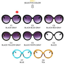 Carica l&#39;immagine nel visualizzatore di Gallery, Women&#39;s Oversized Round Sunglasses Luxury Brand Gradient Big Shades Classic Sun Glasses Female Oculos De Sol Gafas