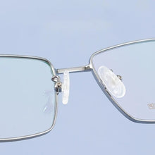 Load image into Gallery viewer, YIMARUILI   Business Fashion Titanium Alloy Eyewear Retro Square Small Face Optical Prescription Eyeglasses Frame Men 98662A