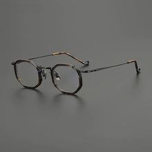 Load image into Gallery viewer, Gatenac Vintage Pure Titanium Glasses Frame Men Handmade Eyeglasses Frame Women 2025 New Fashion Luxury Brand Designer Eyewear