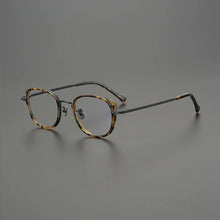 Carica l&#39;immagine nel visualizzatore di Gallery, Gatenac Handmade Pure Titanium Glasses Frame Men Cat Eyes Eyeglasses Frame Women 2025 New Fashion Luxury Brand Designer Eyewear