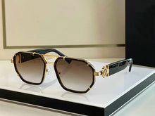 Load image into Gallery viewer, Brand Design Men Sunglasses Vintage Male Square Sun Glasses   Gradient Sunglass UV400 Shades gafas de sol hombre