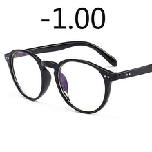 Load image into Gallery viewer, -1 -1.5 -2 -2.5 -3 -3.5 -4 Rivets Myopia Glasses with degree Women Men Short-sight Eyewear Black and Transparent Frame