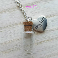 Carica l&#39;immagine nel visualizzatore di Gallery, 1PCS Memorial Necklace family member, Urn Vial Necklace for Ashes, Cremation Jewelry