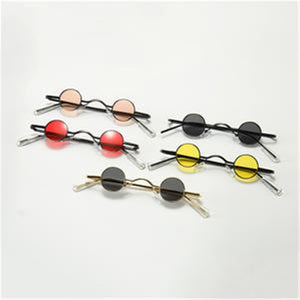 1 pz Occhiali da sole rotondi piccoli retrò da uomo Montatura in metallo Oro Nero Rosso Occhiali da sole piccoli individualità 
