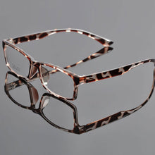 Carica l&#39;immagine nel visualizzatore di Gallery, 2015 Student Myopia Glasses Frame TR90 leopard Eyeglasses Optical Frame Women Multicolored Full Frame Glasses Oculos EV0921