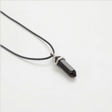 2017 Collane a colonna esagonale da uomo Pendenti in cristallo naturale Catene in pelle con pietra rosa Collana girocollo Gioielli di moda da donna 