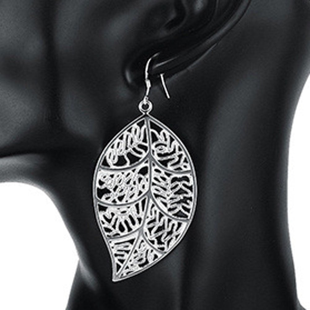 2017 Vintage Leaf Earrings For Women Gift Gold Color New Fashion Hollow Earings Fashion Jewelry Wholesale