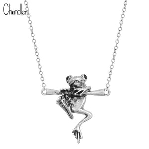 2017 Wholesale Baby Frog on a Branch Animal Unique Necklaces & Pendants For Women Men Antique Retro Brand Jewelry Homme Bijoux