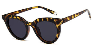2023 Cat Eye Sunglasses Men Women Small Size Eye Cat Sunglasses Man Lady Retro Brand Design Unique Ocean Lenses DrivingEyewear