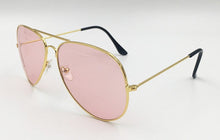 Carica l'immagine nel visualizzatore di Gallery, 2023 Occhiali da sole classici color caramello Donna Uomo Retro Brand Design Occhiali da sole pilota in metallo dorato Lenti oceaniche trasparenti