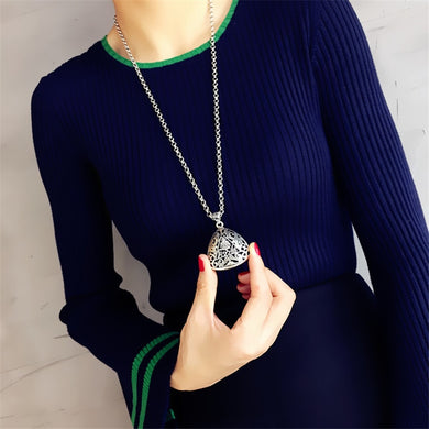 2018 Fashion Women Hollow Printing Triangle Pendant Necklace Long Metal Sweater Chain Alloy Accessories Jewelry For Women Gift