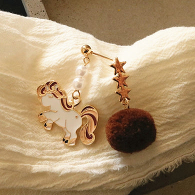 2018 Hot Design Asymmetric Earrings For Women Trendy Bijoux Plush Ball Earrings Japan Cute Unicorn Pendientes Christmas Gifts
