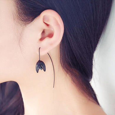 2018 Korean version of the new black flowers long earrings temperament personality ornaments female jewelry Earrings LPHZQH