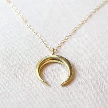 Load image into Gallery viewer, 2018 NEW Pendant Necklace Curved Crescent Moon Necklace Women choker Jewelry collana Kolye Bijoux Collares Mujer Collier Femme