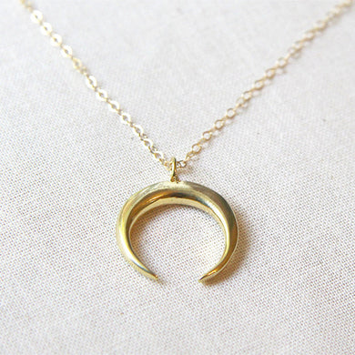 2018 NUOVA Collana con pendente Curvo Crescent Moon Collana Donna choker Gioielli collana Kolye Bijoux Collares Mujer Collier Femme 