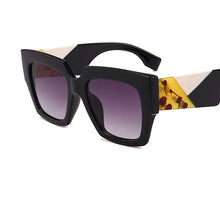 Carica l&#39;immagine nel visualizzatore di Gallery, 2023 Oversized Square Sunglasses women Men  Brand Designer Sun glasses lady Retro Big frame Gradien Sunglasses UV400