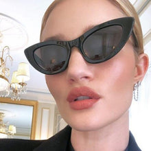 Load image into Gallery viewer, 2023 Vintage Korean Big Sunglasses Men Cat Eye Sunglasses Plastic Champagne Frame Brown Lenses Driving