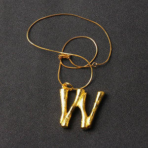 2018 new arrival luxury exaggerated metal letter necklace fashion temperament lava alphabet necklace 278