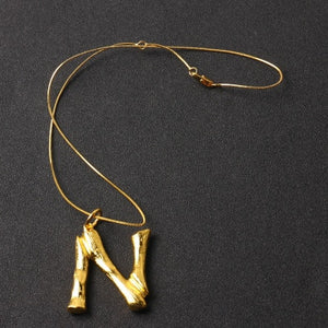 2018 new arrival luxury exaggerated metal letter necklace fashion temperament lava alphabet necklace 278