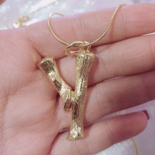 Load image into Gallery viewer, 2018 new arrival luxury exaggerated metal letter necklace fashion temperament lava alphabet necklace 278