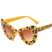 Load image into Gallery viewer, 2023 big sunglass box cat&#39;s eye sunglasses sunglass butterfly frame sun glasses colorful street sglasses